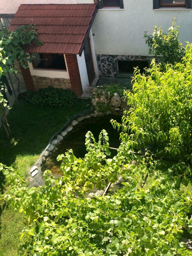 Valevitsata Guesthouse Raslog Exterior foto